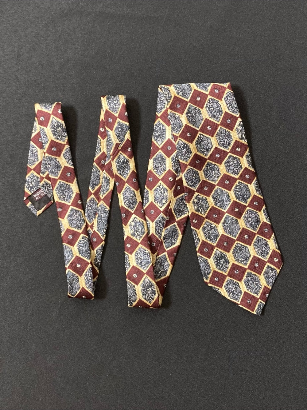 ⭐️ Vintage Carlo Battini Multicolor Diamond Pattern 100% Silk Necktie
